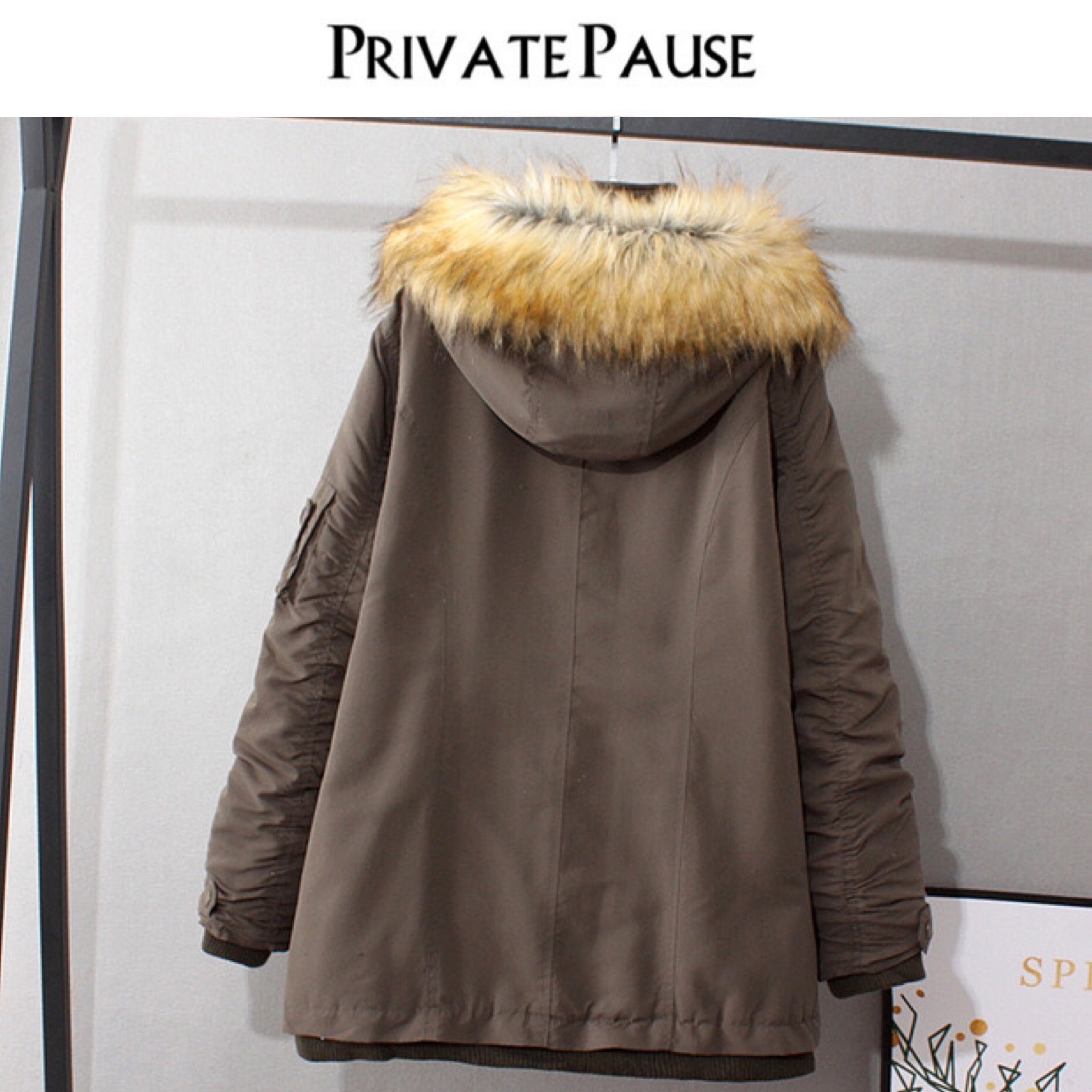 Private pause เสื้อโค้ทฮู้ดกันหนาว เสื้อปาร์กา parka สีเขียว แบรนด์ PRIVATE PAUSE (JAPAN) แต่งเฟอร์ (ฮู้ด& ขนเฟอร์ ถอดได้ทุกชิ้นค่ะ) เขียว