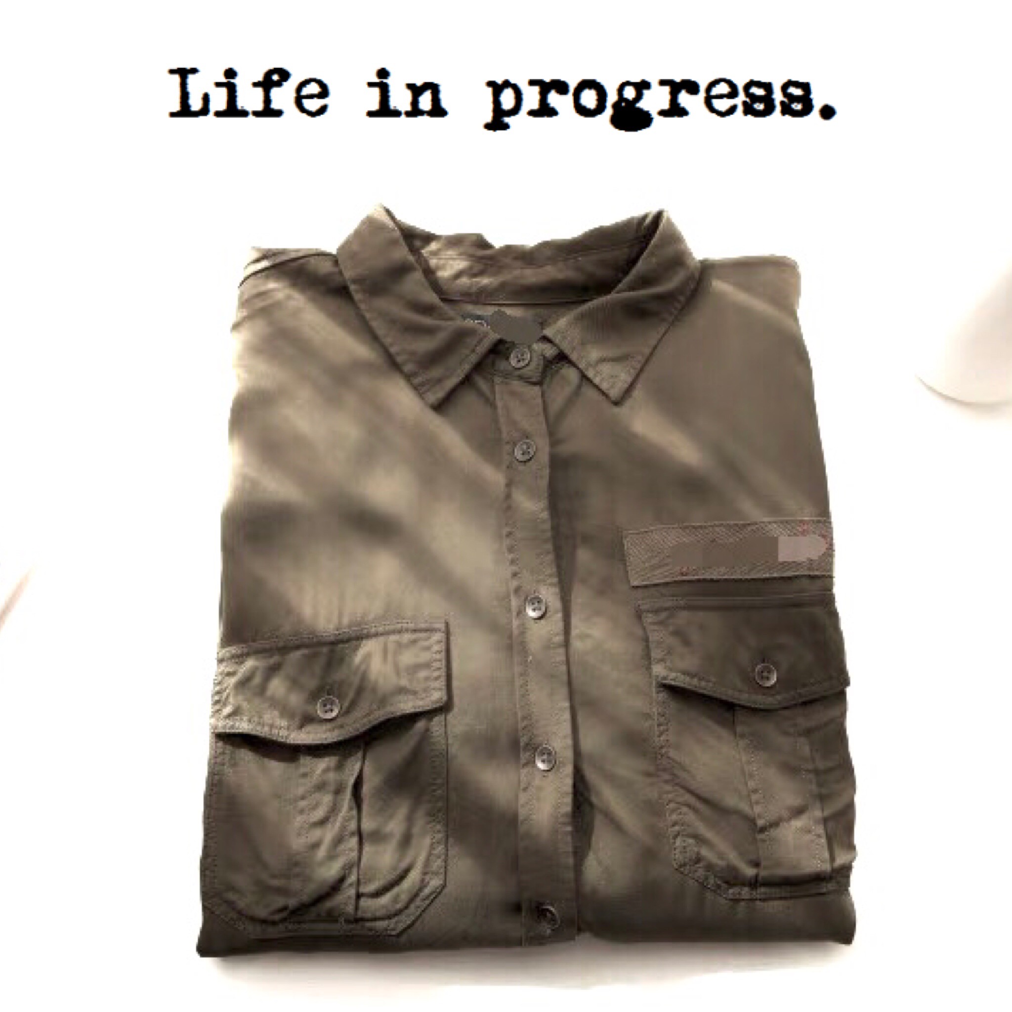 Life in porgress by Forever21 เสื้อแจ็คเก็ต เสื้อเขียวทหาร เสื้อแขนยาว แบรนด์ Life in progress by Forever21 แพทเทินสวย เท่ห์มาก คะ Size M/L/XL/XXL สำเนา สำเนา เขียว