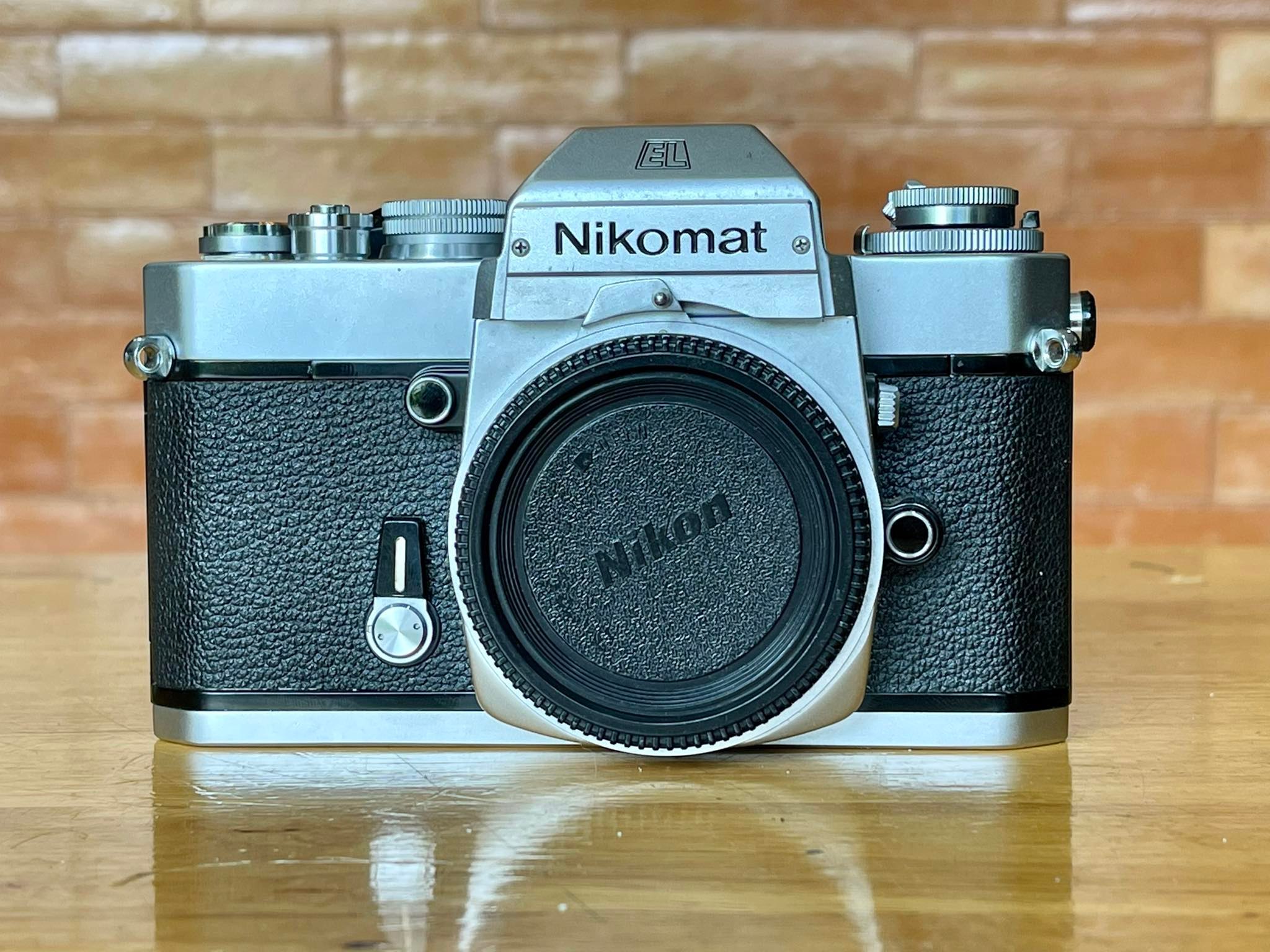 NIKOMAT EL(BODY)