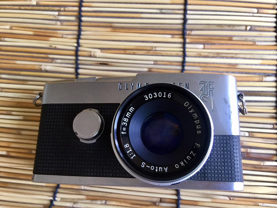 OLYMPUS PEN-F OLYMPUS F. ZUIKO AUTO-S 38MM. F1.8