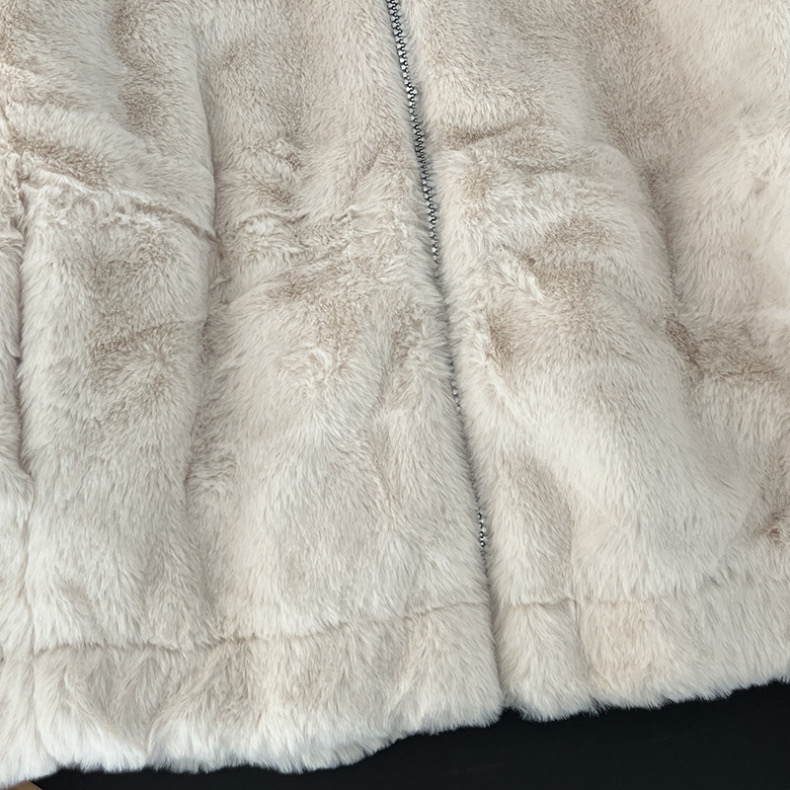 Page one เสื้อเฟอร์กันหนาว หมวกฮู้ด เสื้อขน Fluffy coat แบรนด์ page One สำเนา ดำ