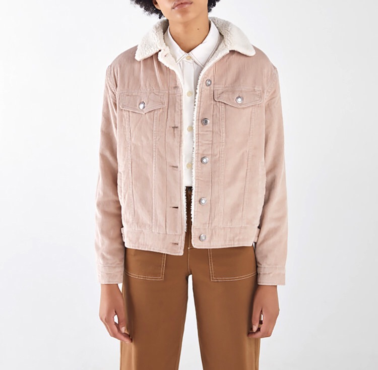 Bershka เสื้อกันหนาว เสื้อแจ็ค เนื้อลูกฟูก แต่งซับขนอุ่น สีขาวด้านใน แบรนด์ BESHKAงานสวย น่ารักมากคะ