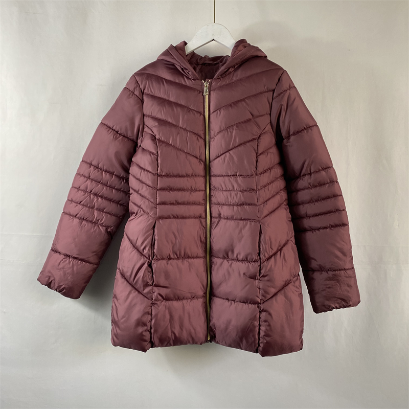 เสื้อกันหนาว เสื้อฮู้ดเฟอร์ บุนวมอุ่น สีแดง แบรนด์ INEXTENSO (padded puffer coat สำเนา