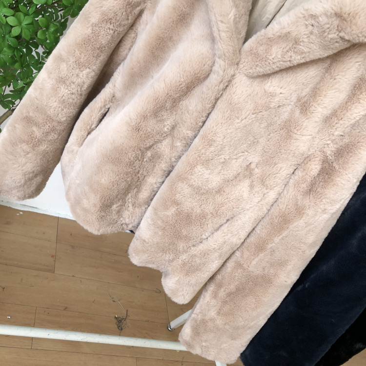 เสื้อเฟอร์กันหนาว หมวกฮู้ด เสื้อขน Fluffy coat แบรนด์ pimkie สำเนา ดำ