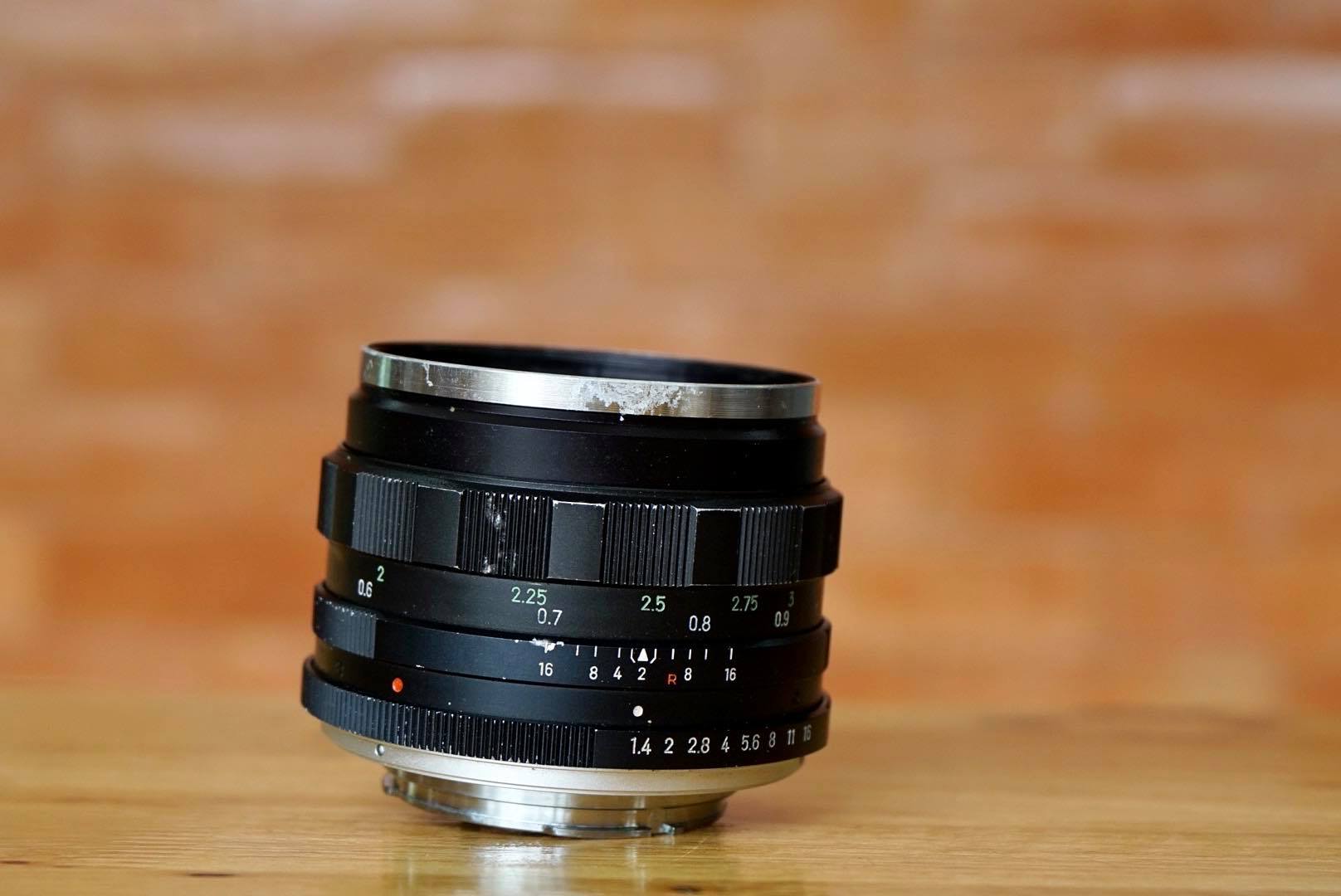 MINOLTA AUTO ROKKOR-PF 58MM.F1.4 MD MOUNT