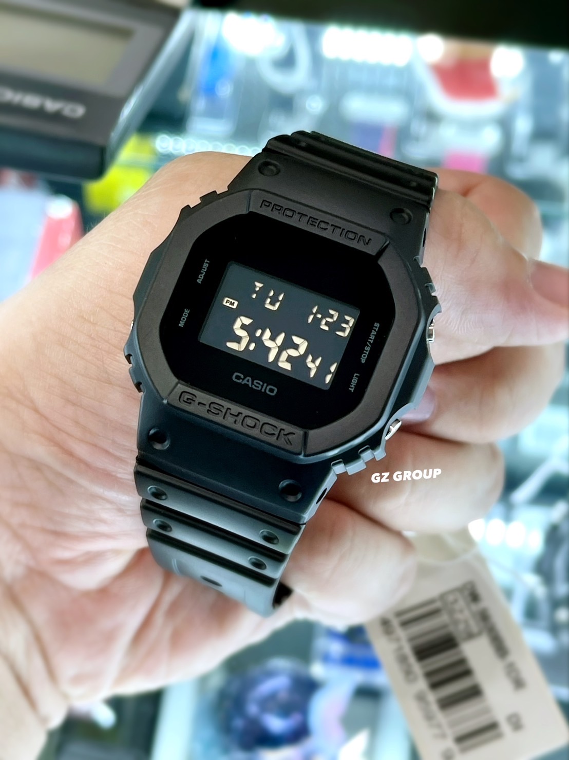CASIO MID YEAR SALE G-SHOCK นาฬิกาข้อมือ นาฬิกากันน้ำ นาฬิกาของแท้ ประกันศูนย์ CMG 1 ปี รุ่น DW-5600UBB-1D นาฬิกาสีดำ