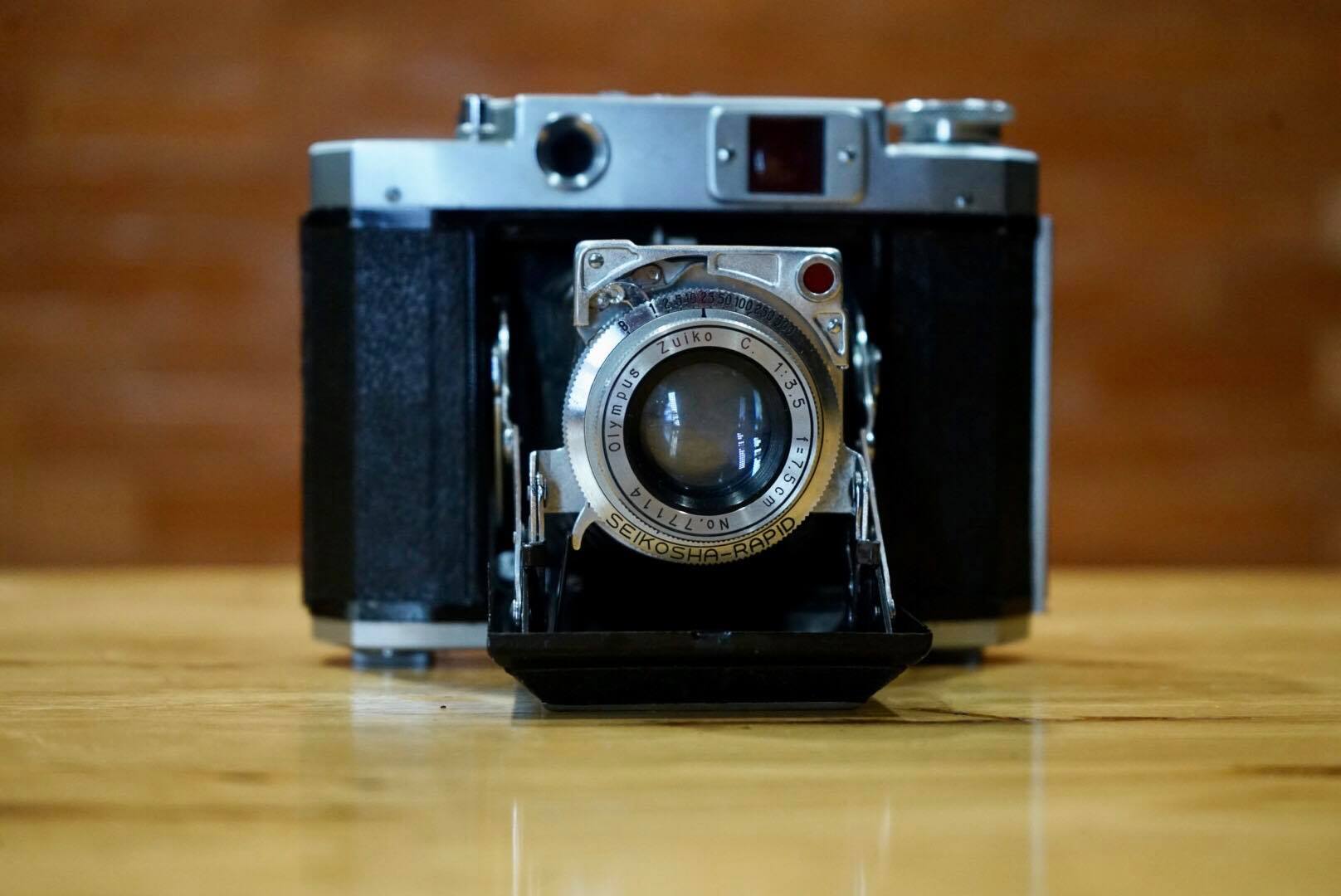 MAMIYA-6