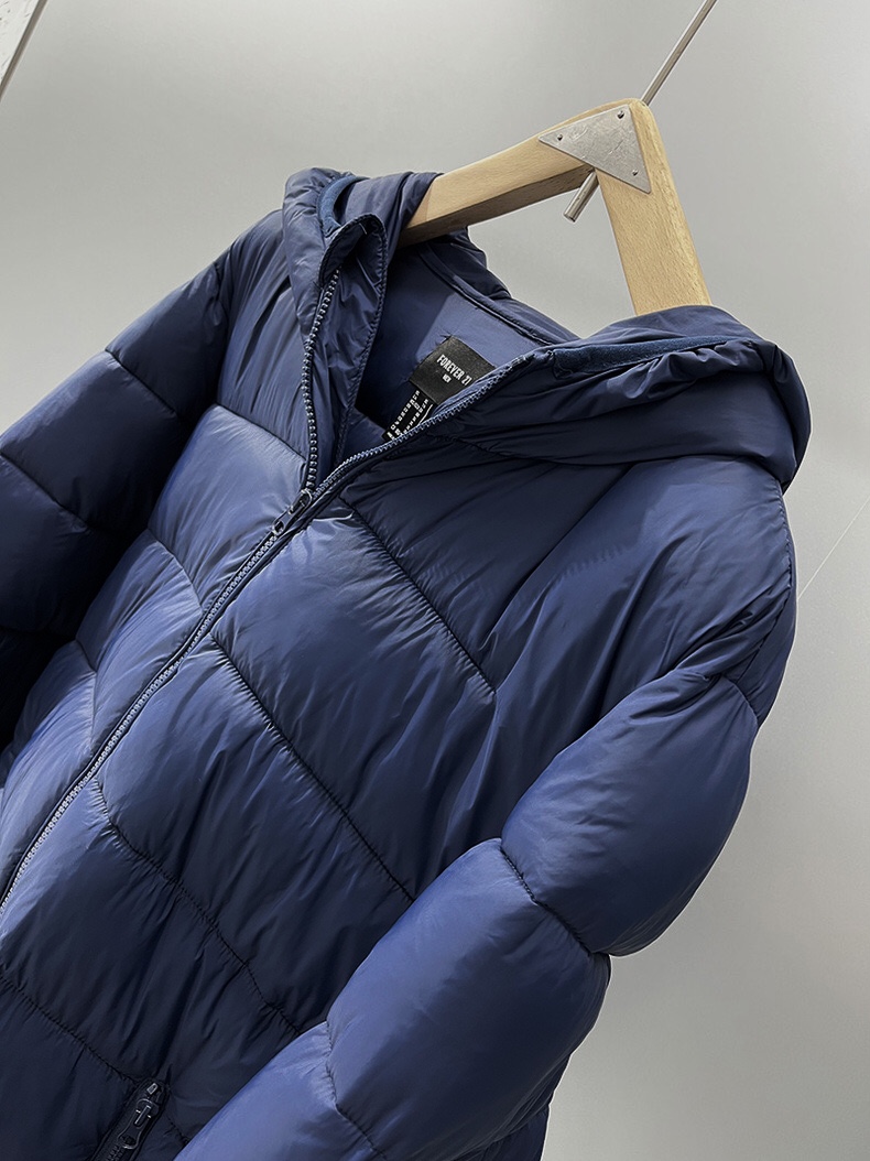 Forever21 เสื้อกันหนาว ติดฮูท เสื้อบอมเบอร์ บุนวมอุ่น แบรนด์ Forever21 / Men's Black Lightweight Puffer Jacket น้ำเงิน