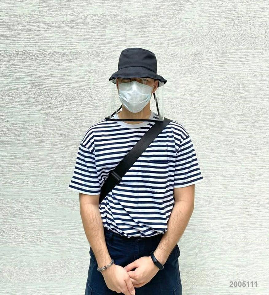 หมวกกันฝอยละอองแปลกปลอม เช่น ไวรัส น้ำมัน ฝุ่น เคมี ฯลฯ มี3สี ดำ แดง ฟ้า