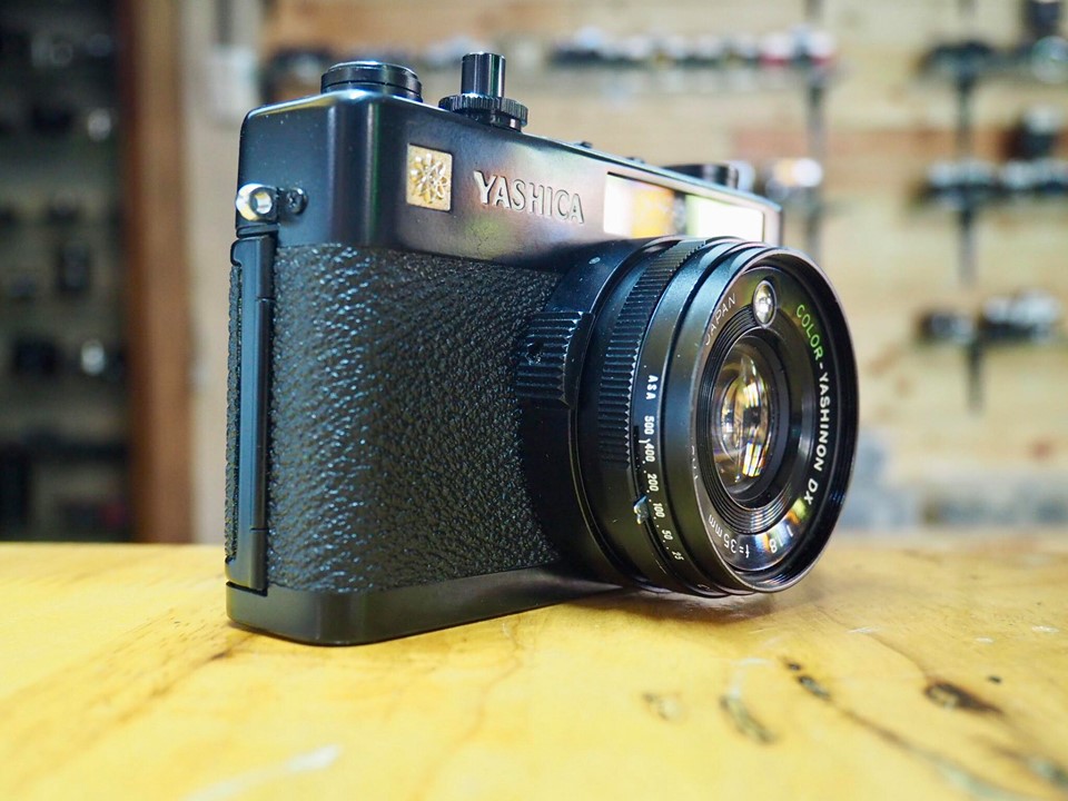 YASHICA ELECTRO35 CC COLOR YASHINON-DX 35MM.F1.8