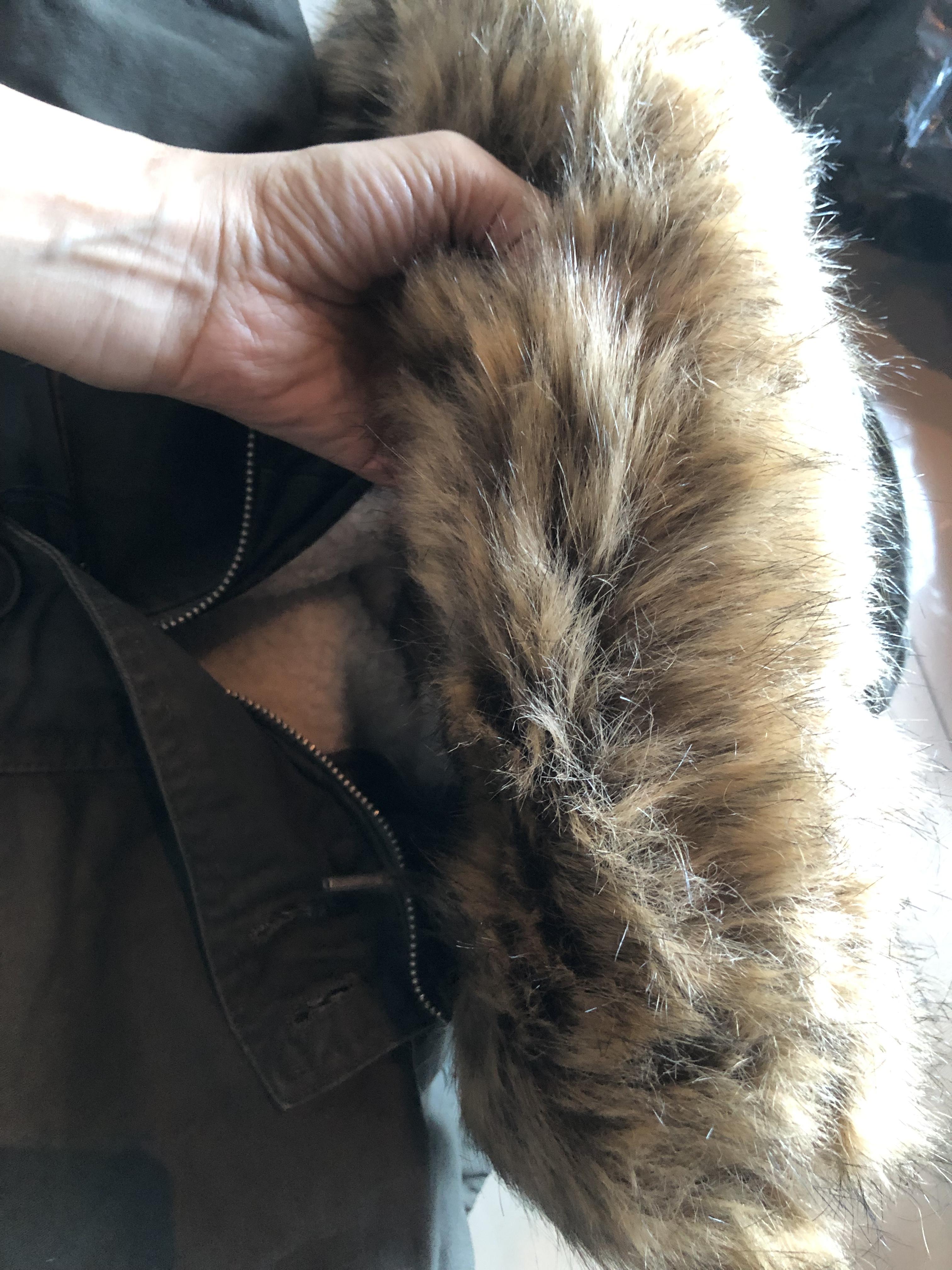Enos jean75 เสื้อกันหนาว ติดฮูท เสื้อcoat แบรนด์ ENOS JEAN 75 แต่งซับขนอุ่นด้านใน (ขนด้านในถอดใส่ได้ทั้งชิ้นเลยคะ เขียว