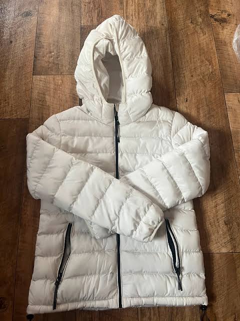 เสื้อกันหนาว เสื้อฮู้ดเฟอร์ บุนวมอุ่น สีขาว แบรนด์ FB SISTER (padded puffer coat สำเนา ขาว