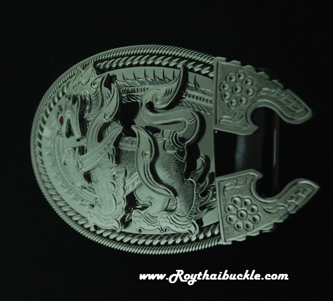 สิงห์ทรงเครื่อง เกือกม้า