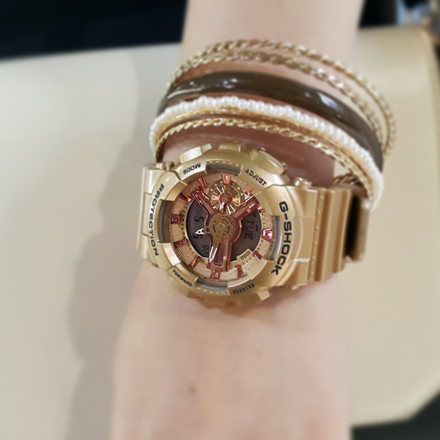 CASIO G-SHOCK นาฬิกาข้อมือ นาฬิกากันน้ำ นาฬิกาของแท้ ประกันศูนย์ CMG 1 ปี รุ่น GMA-S110GD-4A2 นาฬิกาสีทอง