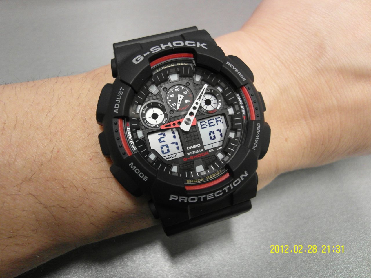CASIO G-SHOCK นาฬิกาข้อมือ นาฬิกากันน้ำ นาฬิกาของแท้ ประกันศูนย์ CMG 1 ปี รุ่น GA-100-1A4 นาฬิกาสีดำ