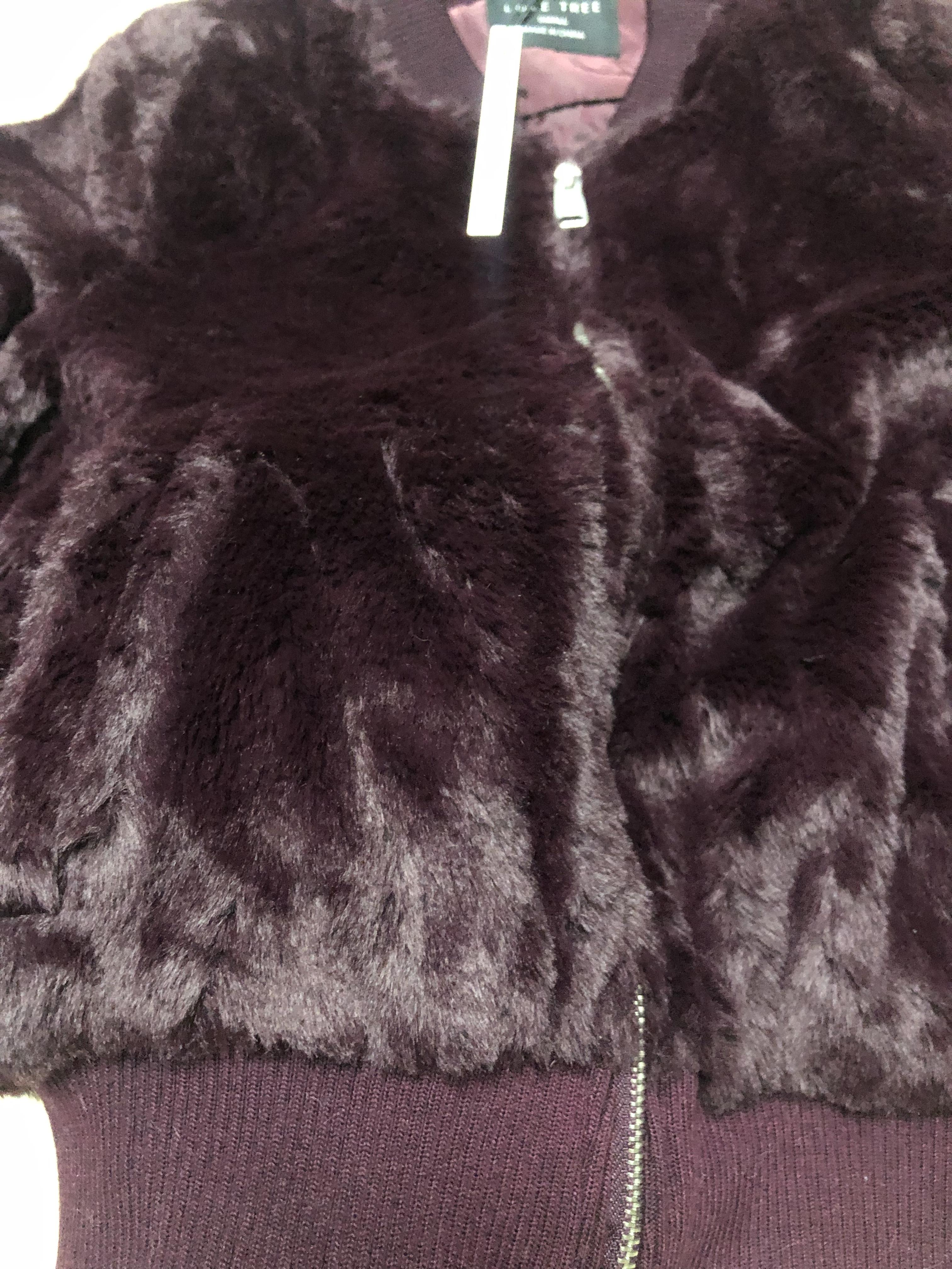 เสื้อเฟอร์กันหนาว หมวกฮู้ด เสื้อขน (FLUFFY COAT) แบรนด์ LOVE TREE