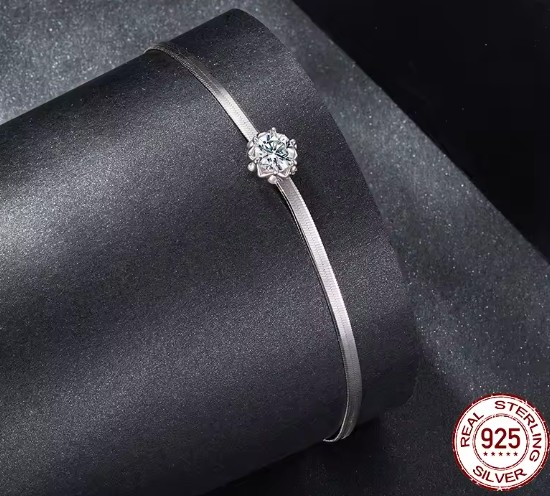สร้อยข้อมือ เพชร ลายดอกไม้ เงินแท้ 925 ใส่ออกงาน สวยหรู สร้อยข้อมือ ตีแบน ใส่สวย ๆ 489962