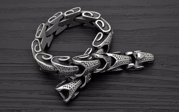สร้อยข้อมือผู้ชาย สร้อยข้อมือ Stainless แท้ ลายงู อย่างหนา สร้อยข้อมือลายงู เหมาะสำหรับ คนเกิดปีงู ของขวัญให้แฟน สุดเก๋ 37486