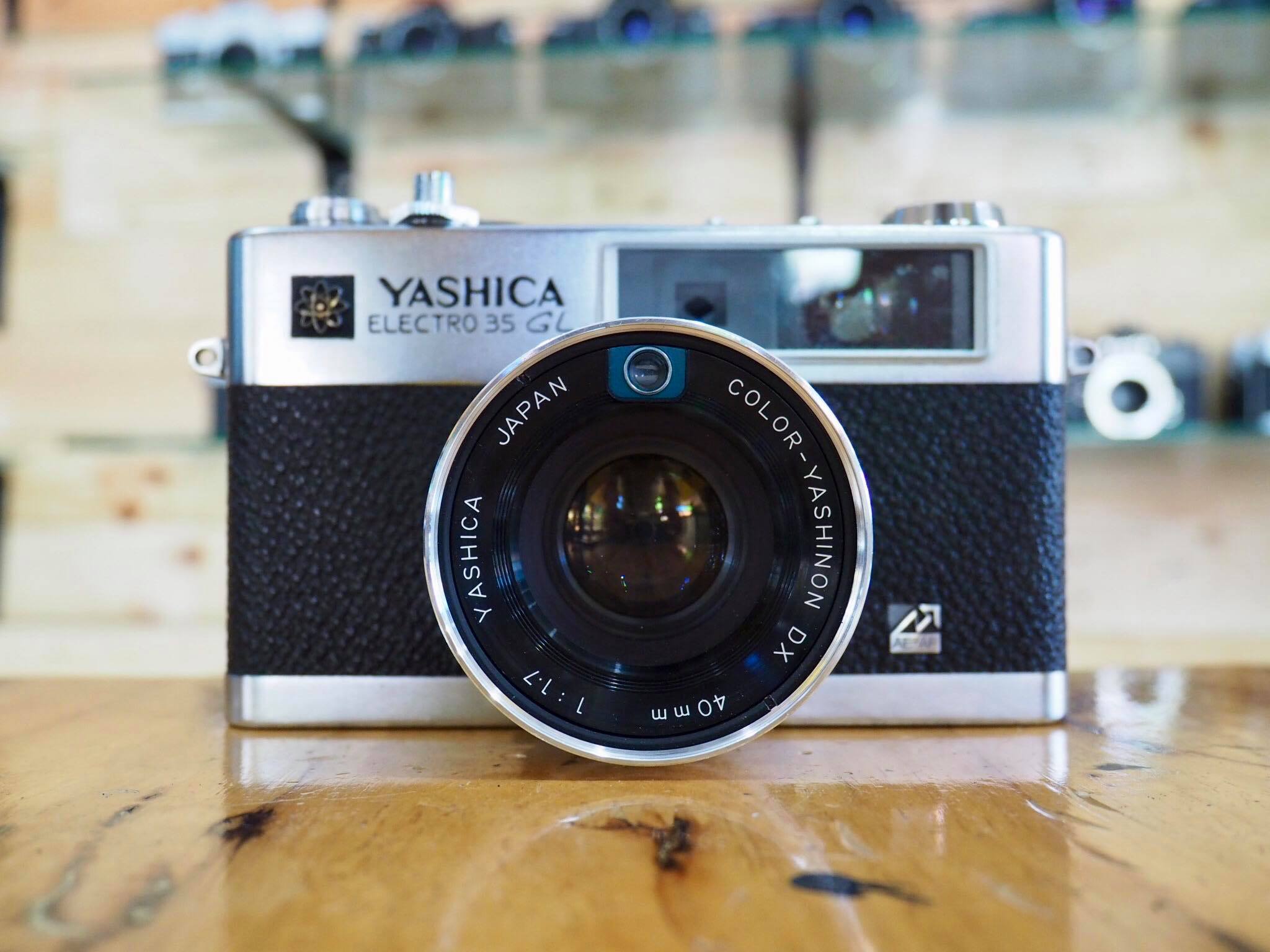 YASHICA ELECTRO35 GL YASHICA COLOR-YASHINON DX 40MM.F1.7