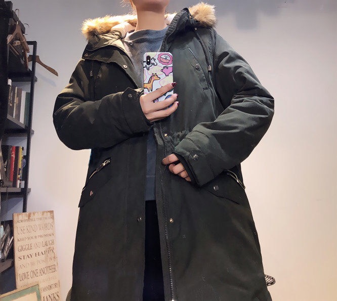 โค้ทฮูทกันหนาว สีดำ แต่งขนเฟอร์ น้ำตาล แบรนด์LCW CASUAL ด้านในซับขนอุ่นสีขาว เนื้อนุ่มมากคะ บุนวมอุ่นด้านใน แบบสวยอุ่น ใส่ติดลบได้เลยคะ ขนเฟอร์ถอดได้คะ) ดำ