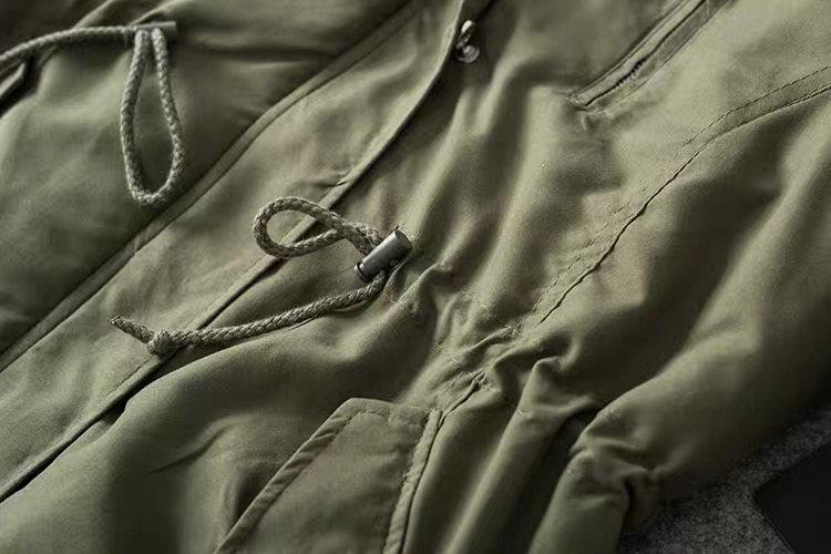 Ambiance เสื้อโค้ท ฮูท เสื้อกันหนาวparka สีเขียว แบรนด์ AMBIANCE OUTWEAR แต่งเฟอร์ บุนวมอุ่น งานสวย แนวมากคะ เขียว