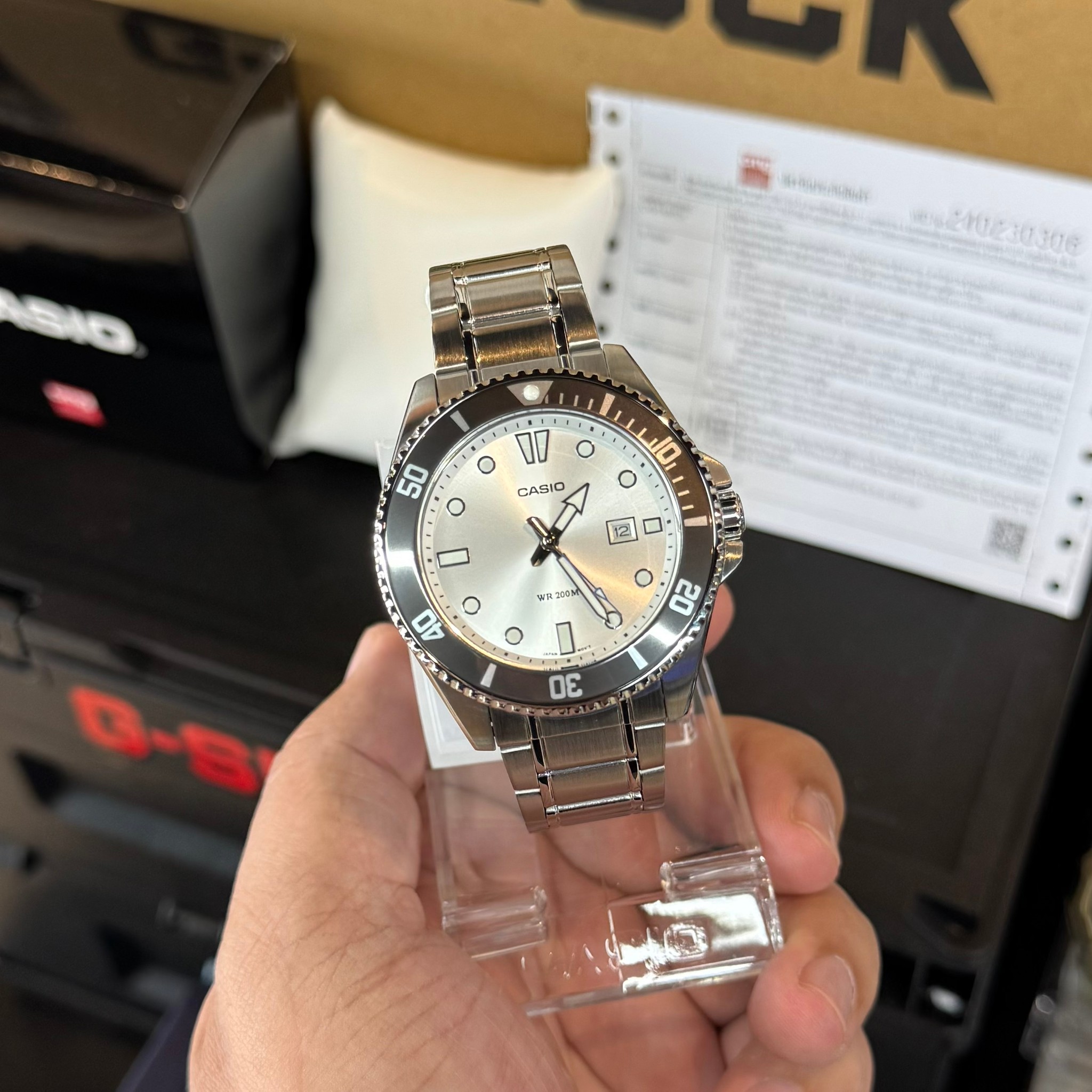 CASIO นาฬิกาคาสิโอ นาฬิกาข้อมือ นาฬิกากันน้ำ นาฬิกาของแท้ ประกันศูนย์ CMG 1 ปี รุ่น MDV-107D-7A นาฬิกาสีเงิน