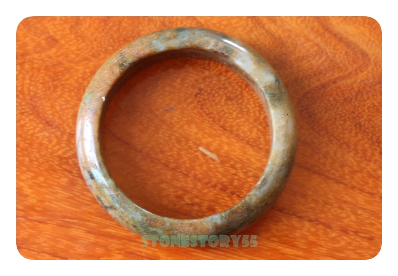 กำไลหยก*6.3 เขียวลายธรรมชาติ มีหลายสีในวงเดียว วงหนาสวย