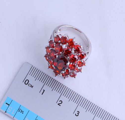 แหวนผู้หญิง แหวนเงิน 925 ฝังคริสตรัลแท้ สีแดง ทับทิม ลายดอกไม้ หน้าใหญ่ แหวนใส่ออกงาน ดีไซน์ แบบ คุณนาย 903437