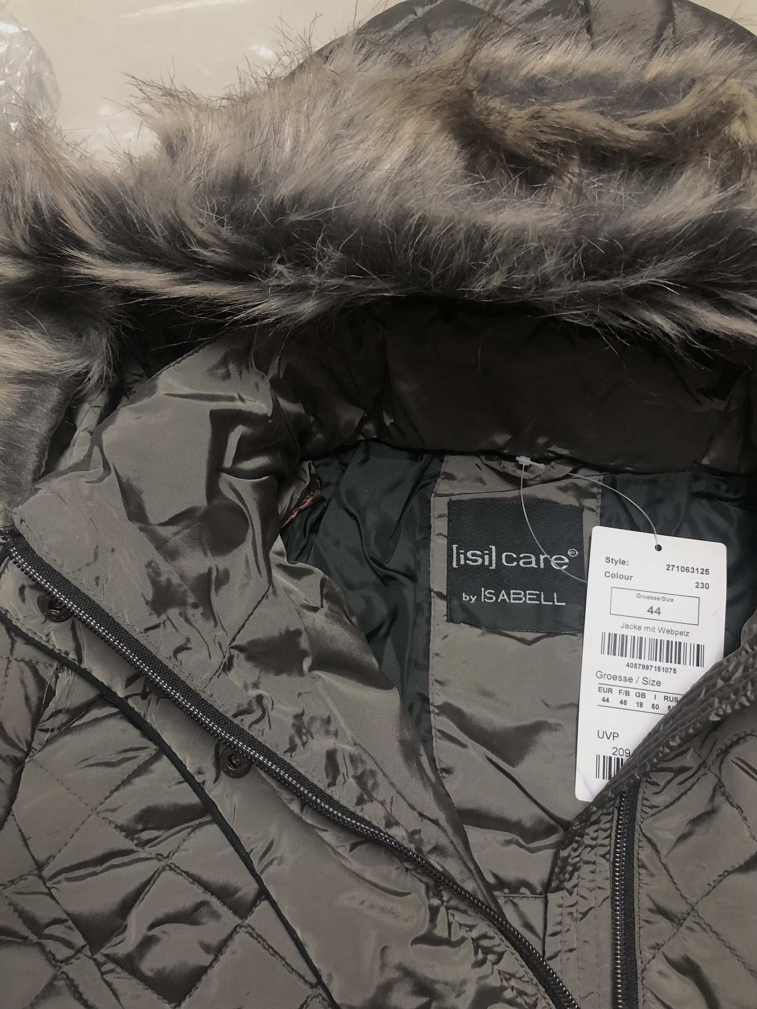 Isabell เสื้อกันหนาว ติดฮูท เสื้อcoat แบรนด์ แต่งซับขนอุ่นด้านใน Isabell ขนเฟอร์ &ฮู้ดถอดได้ค่ะ น้ำตาลอมเทา