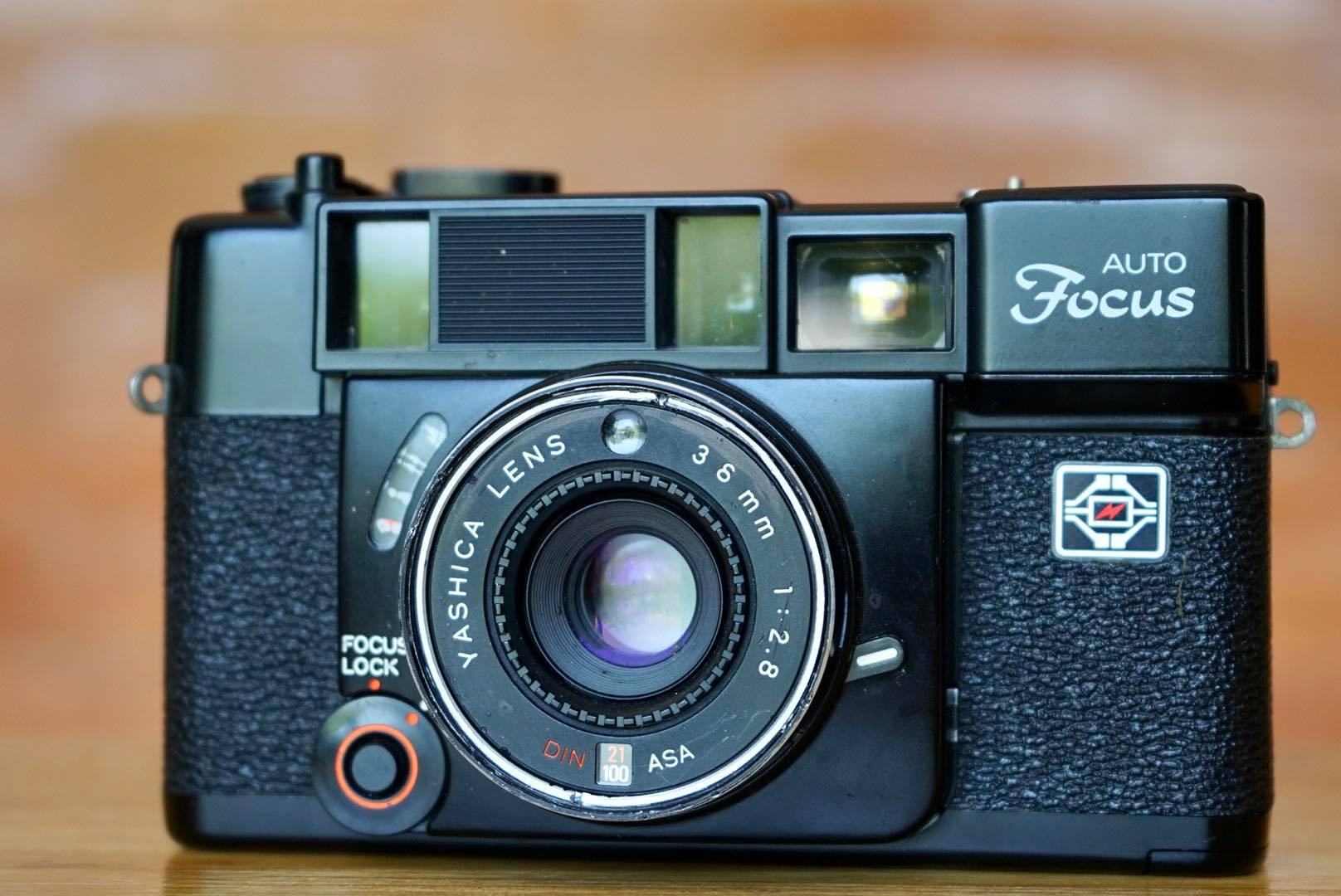 YASHICA AUTO FOCUS YASHICA LENS 38MM.F2.8