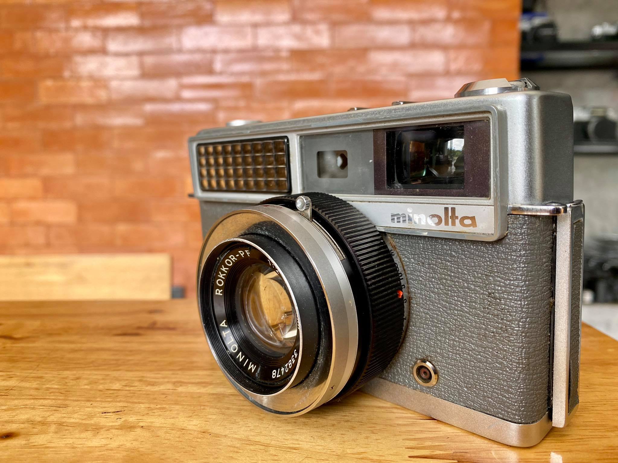 MINOLTA HI-MATIC MINOLTA ROKKOR PF 45MM.F2