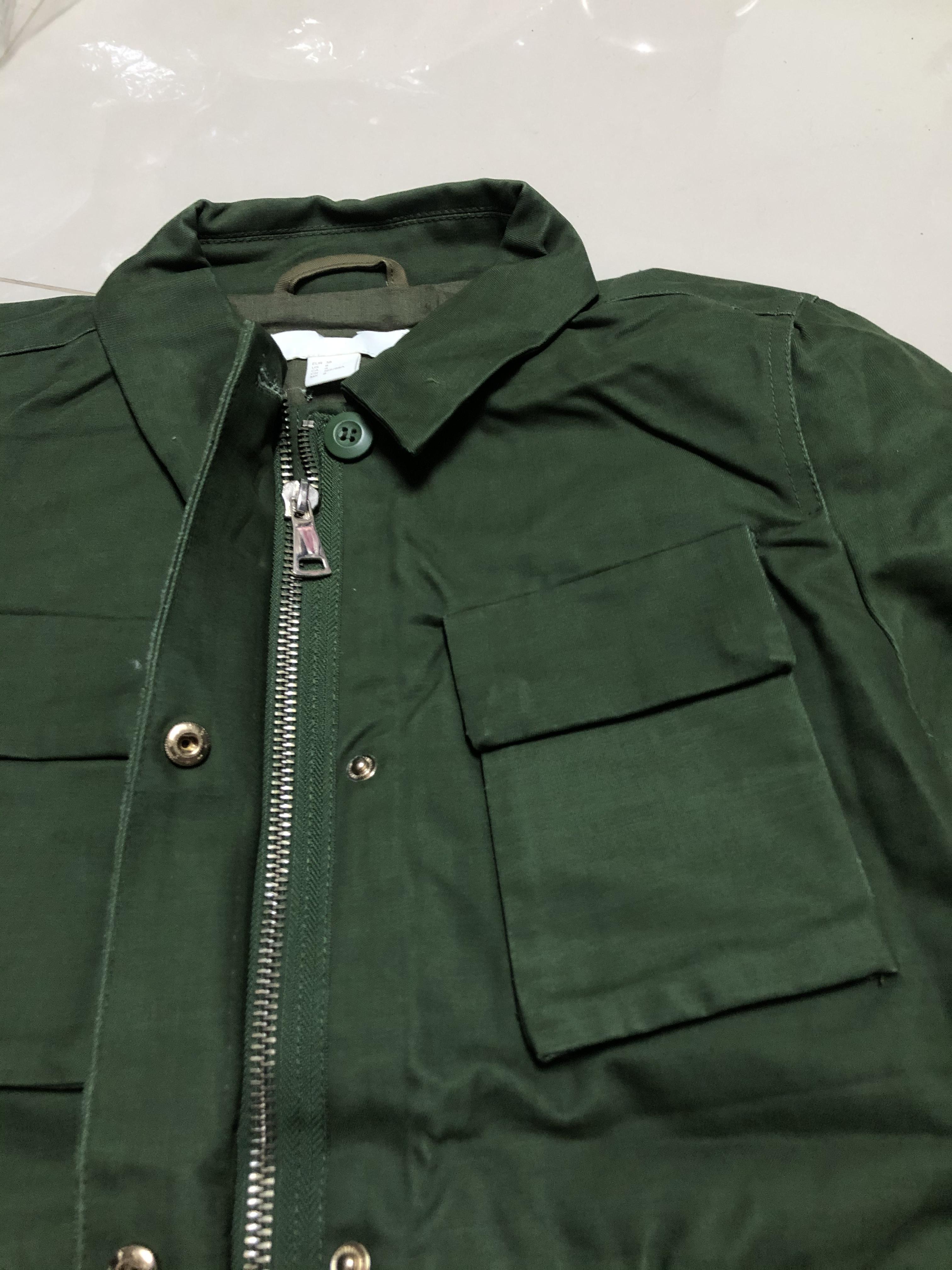 H&m เสื้อนอกเขียวทหาร เสื้อแจ็คเก็ต เสื้อฮู้ด แนวทหาร แพทเทินสวย เท่ห์ มาก คะ งาน H&M ตัดป้าย เขียว