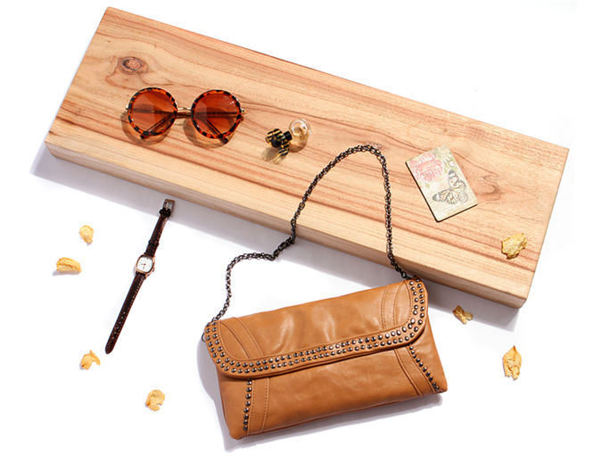 กระเป๋า Clutch มือ TONI BIANCO แบรนด์สุดหรูออสเตรเลีย สีน้ำตาลอ่อน หนังหรูสุดนุ่ม สายโซ่ ถอดใส่ได้คะ