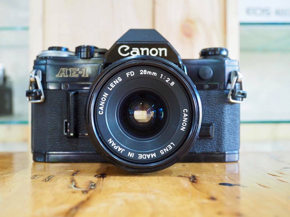 CANON AE-1 CANON LENS FD 28MM.F2.8