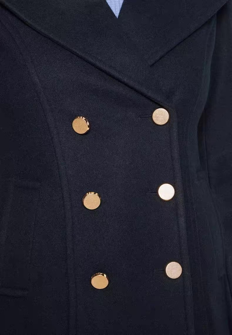Love tree เสื้อโค้ทกันหนาว เสื้อกันหนาว overcoat โค้ทวูล สีcamel belt coat สีครีมเบจ แบรนด์ ANNA FIELD Camel