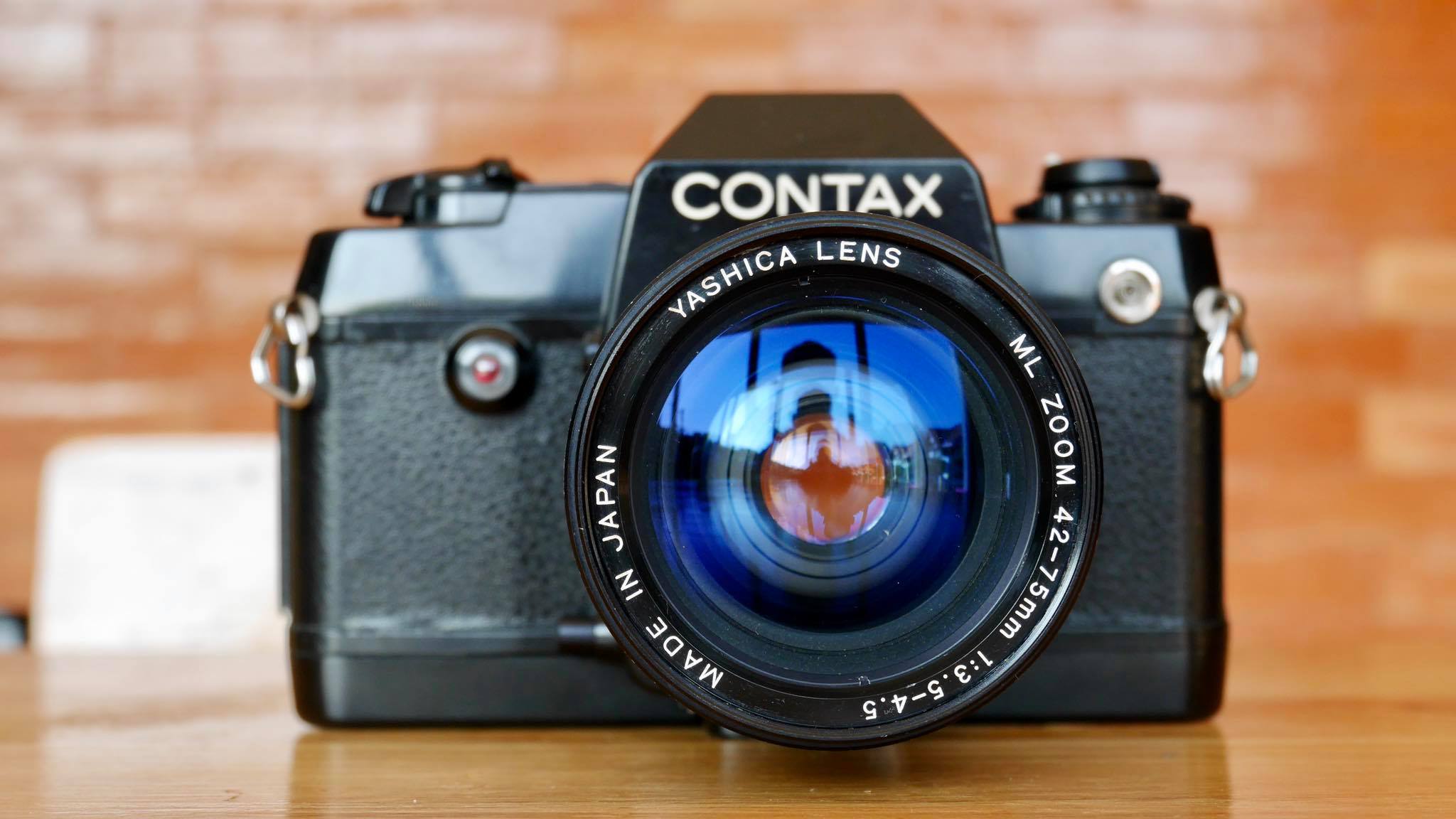 CONTAX 137 MD QUARTZ YASHICA LENS ML ZOOM 42-75MM.F3.5-4.5