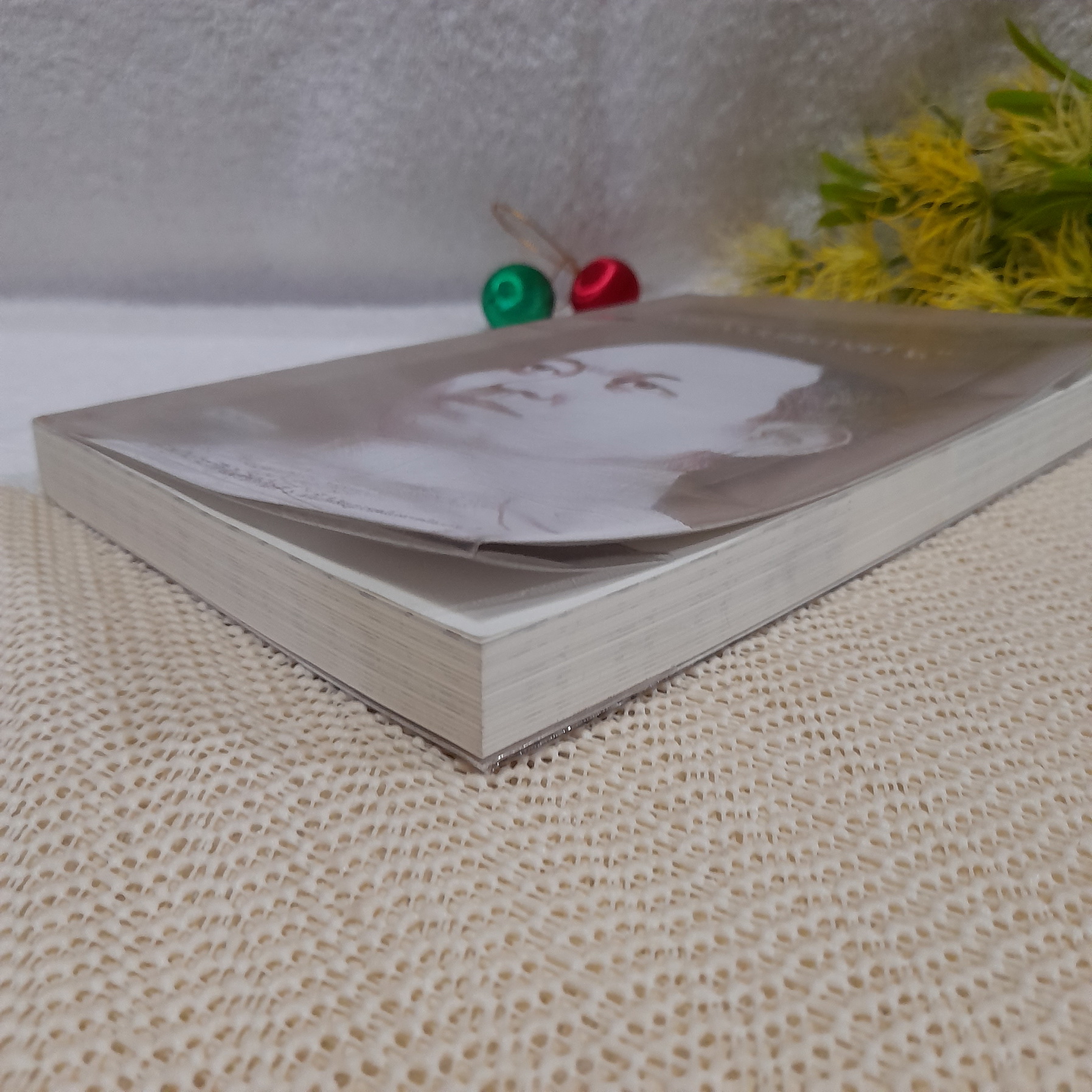 เบื้องลึก เบื้องหลัง ในบันทึกเรื่อง "ประวัติต้นรัชกาลที่ 6" / วรชาติ มีชูบท