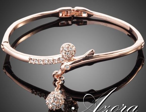 กำไลข้อมือฝังเพชร ทอง 18 K ของขวัญให้แฟนสุดหรู กำไลข้อมือทองประดับ ตุ้มเพชร Swiss Cz no 311413