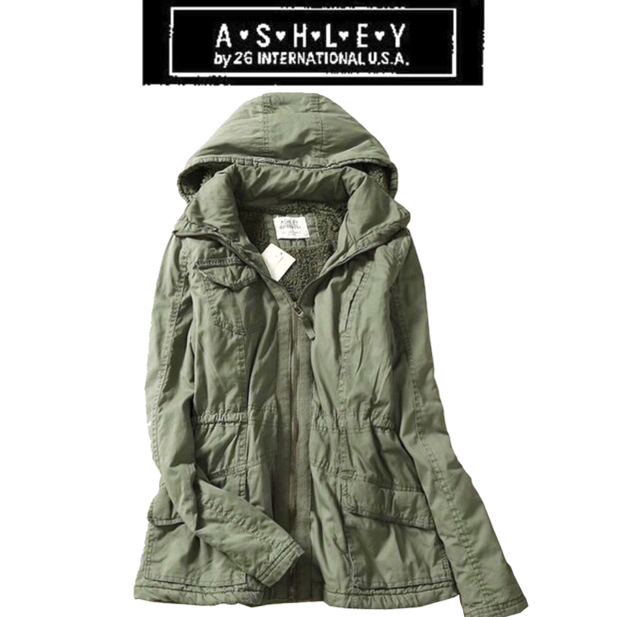 ASHLEY เสื้อกันหนาว เสื้อหนาวฮูท สีเขียวทหาร แบรนด์ ASHLEY OUTERWEARซับขนอุ่นด้านใน แบบสวย มากคะ size M/L (แบรนด์ USA) สำเนา เขียว