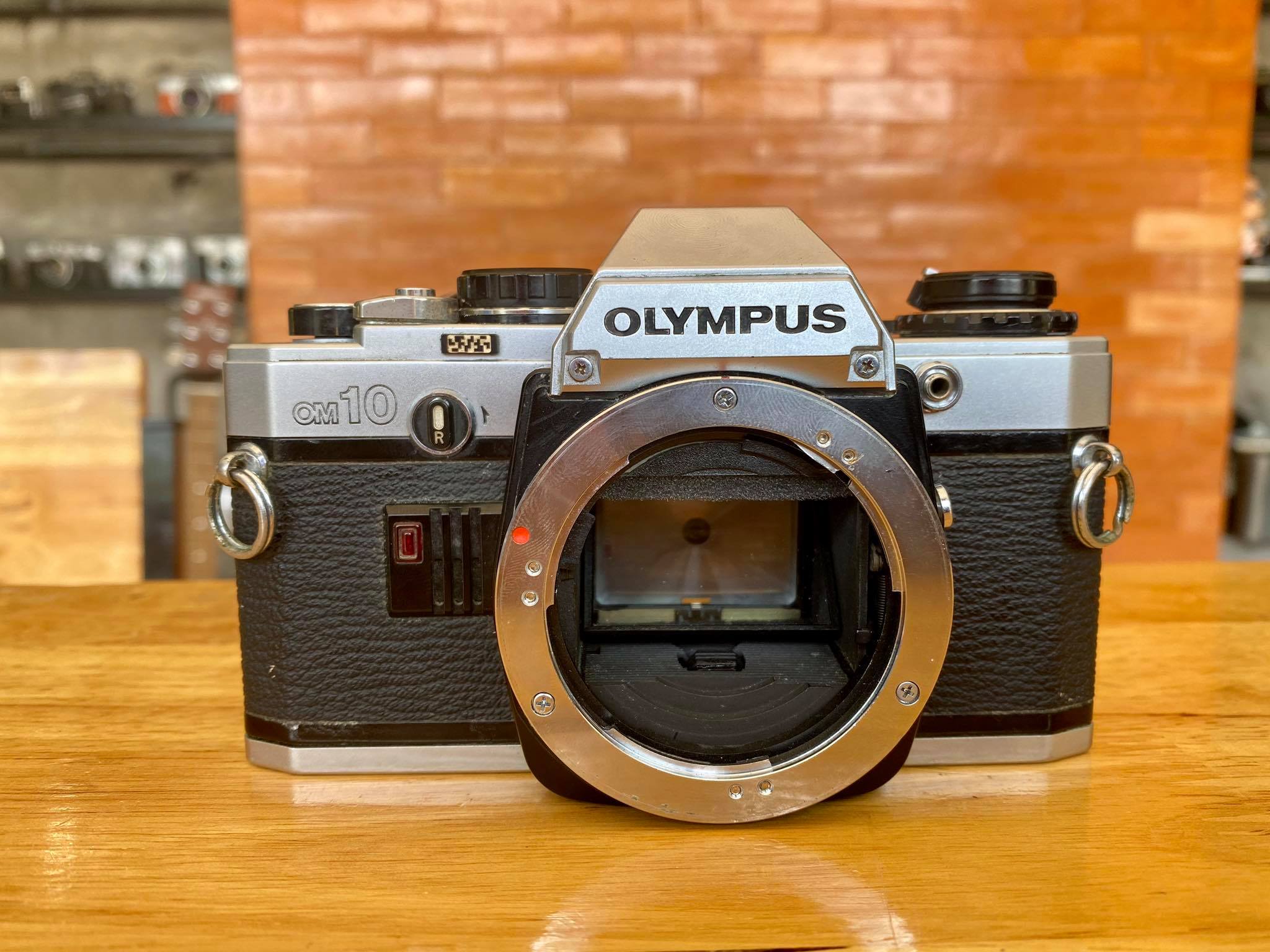 OLYMPUS OM10 (BODY)OM MOUNT