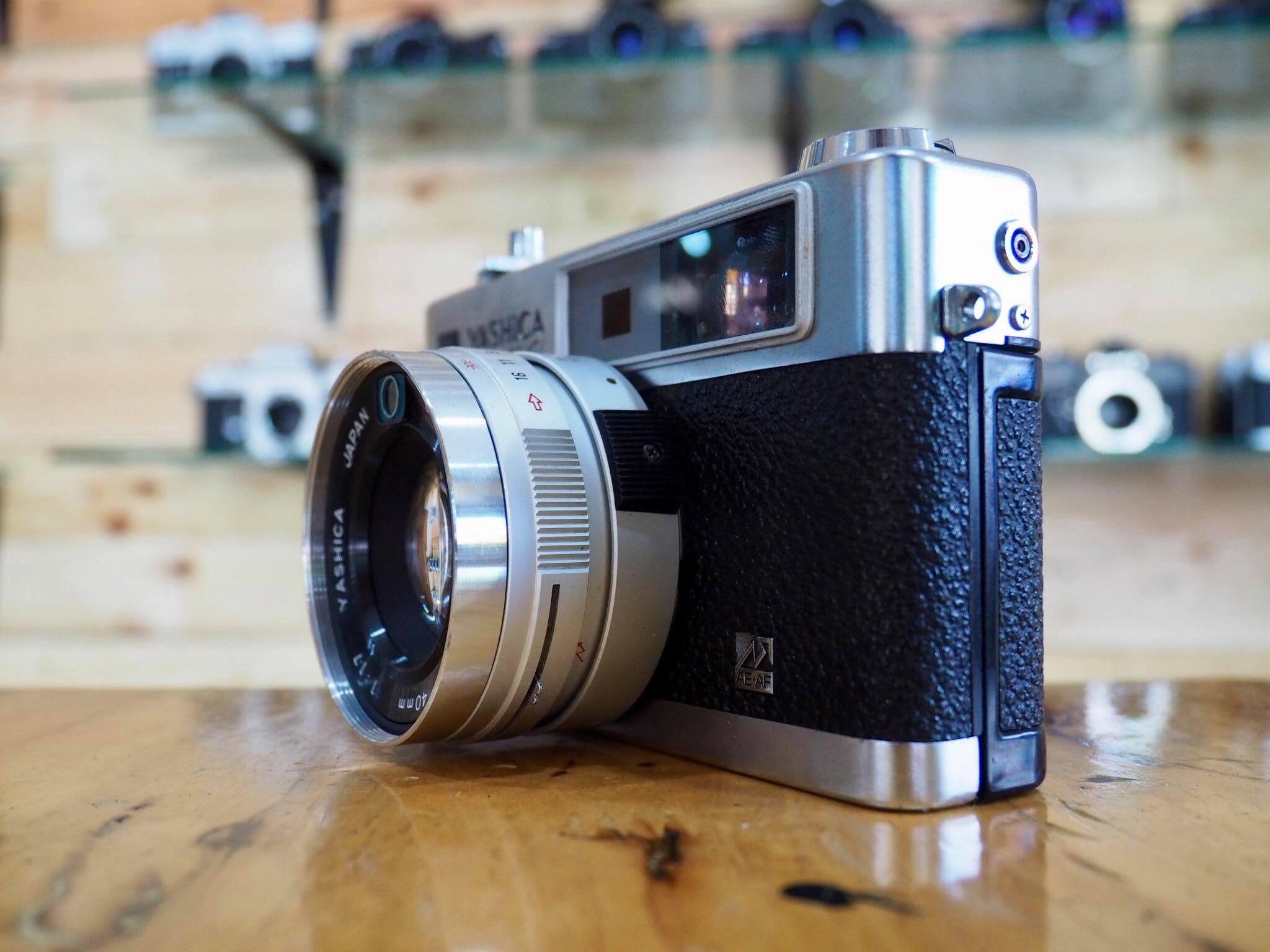 YASHICA ELECTRO35 GL YASHICA COLOR-YASHINON DX 40MM.F1.7