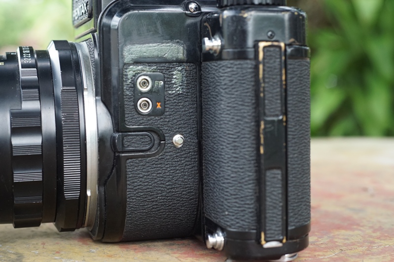 ASAHI PENTAX 6 x 7 SUPER MULTI COATED MACRO TAKUMAR 6x7 135MM.F4