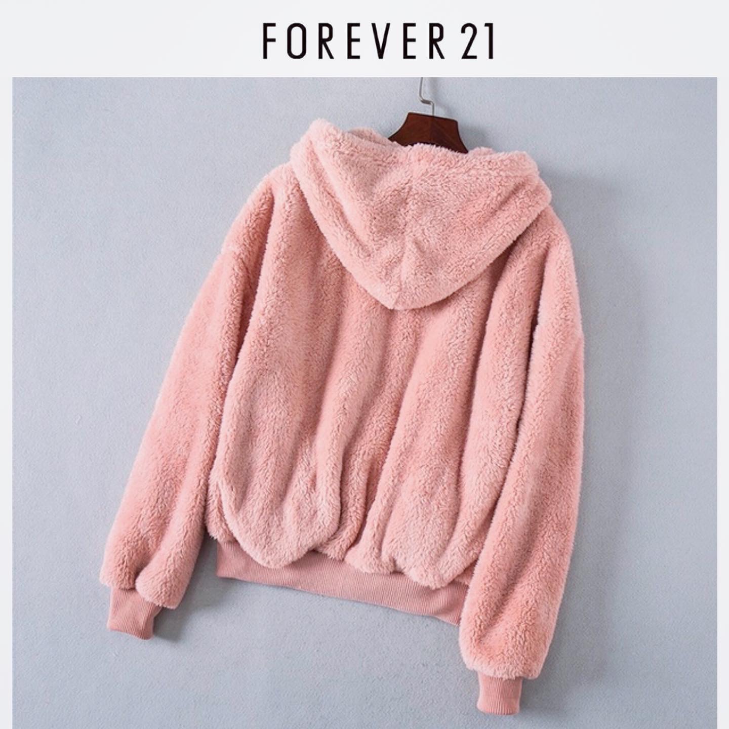 เสื้อเฟอร์กันหนาว แบรนด์ Forever21 เสื้อคลุมขน สีชมพู ขนนิ่มฟู นุ่มมากคะ สำเนา ชมพู