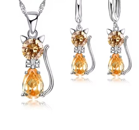 ชุดเครื่องประดับ เข้าชุด สร้อยคอ พร้อม ต่างหู แมว เพชรหลากสี ใส่ตามสีถูกโฉลก สีขาว เหลือง ม่วง เขียว 214193