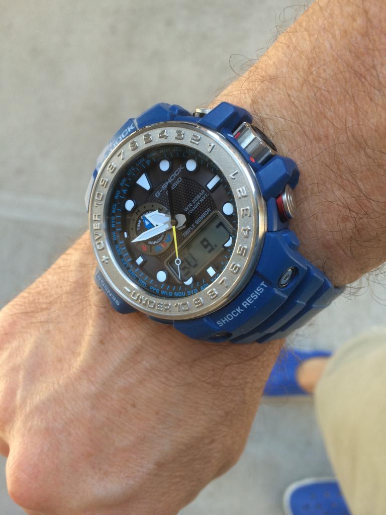 CASIO G-SHOCK นาฬิกาข้อมือ นาฬิกากันน้ำ นาฬิกาของแท้ ประกันศูนย์ CMG 1 ปี รุ่น GWN-1000-2A นาฬิกาสีฟ้า