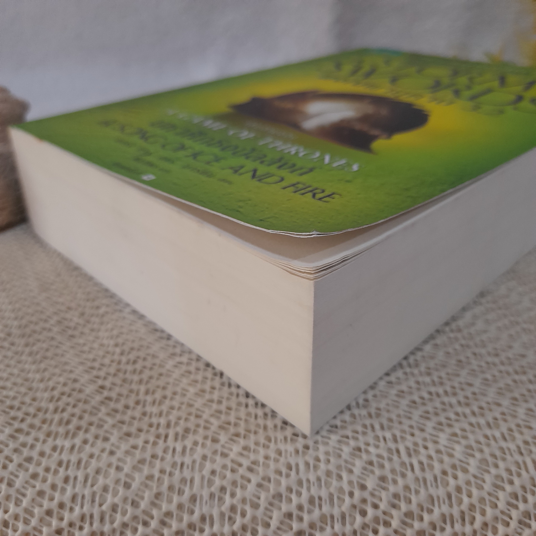 A GAME OF THRONES เล่ม 3.2 ผจญพายุดาบ