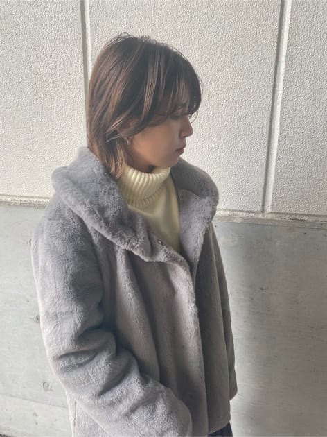 เสื้อโค้ทเฟอร์ โค้ทขนสัตว์เทียม แบรนด์ AZUL by moussy สีน้ำตาล ขนนุ่ม งานสวย พรีเมี่ยมมากเลยคะ งานช็อปแท้100% คะ SIe S/M/L สำเนา น้ำตาล