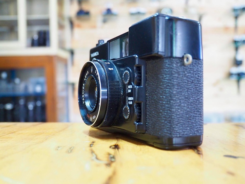 YASHICA DIARY YASHICA LENS 38MM.F2.8
