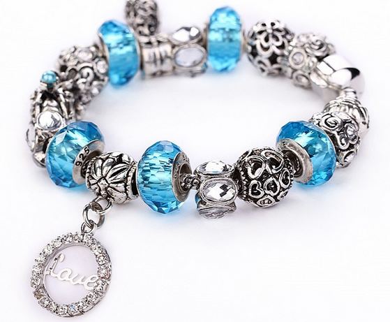 สร้อยข้อมือ Diy สไตล์ Pandora แต่ง ชาร์ม สลับ คริสตัลแท้ สีสวย ห้อยจี้เพชร อักษร Love ชาร์มหัวใจ สีเงิน ของขวัญให้แฟน สุดหรู แทนใจ 982338