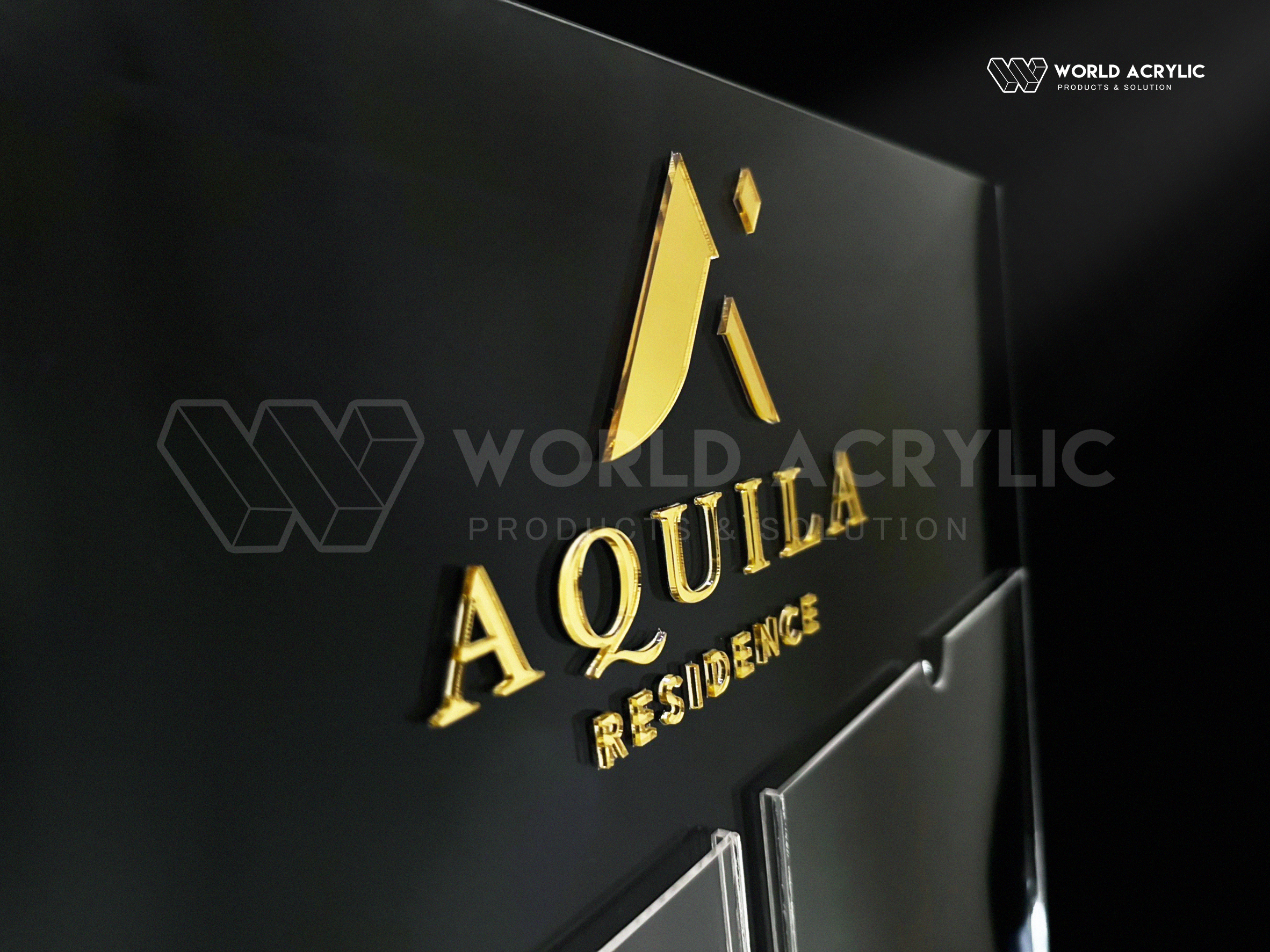 บอร์ดประกาศในลิฟต์ บอร์ดประกาศ บอร์ดอะครีลิค พร้อมโลโก้